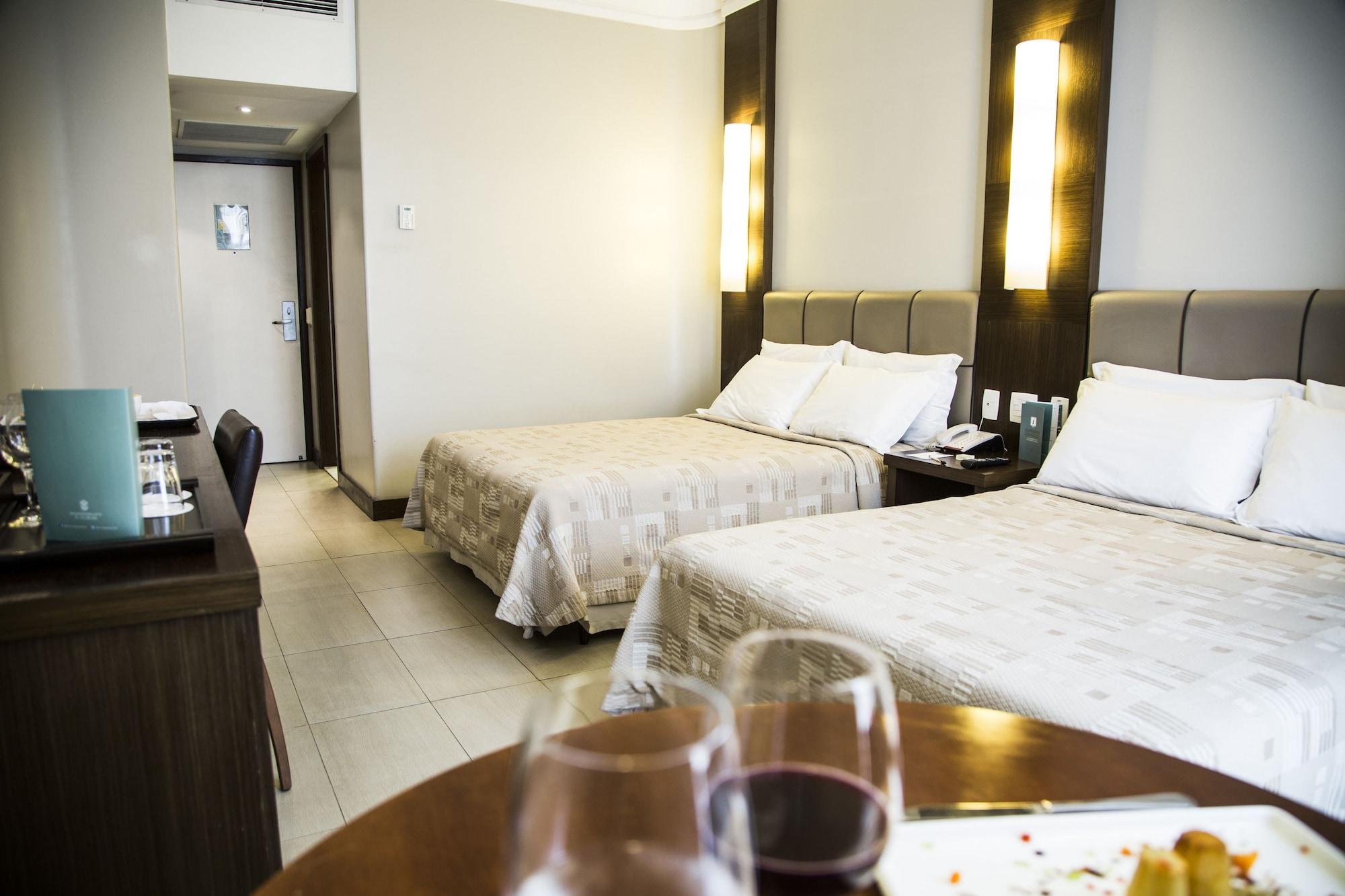 Parque Balneario Hotel Santos By Castelo Itaipava Kültér fotó A room at the hotel