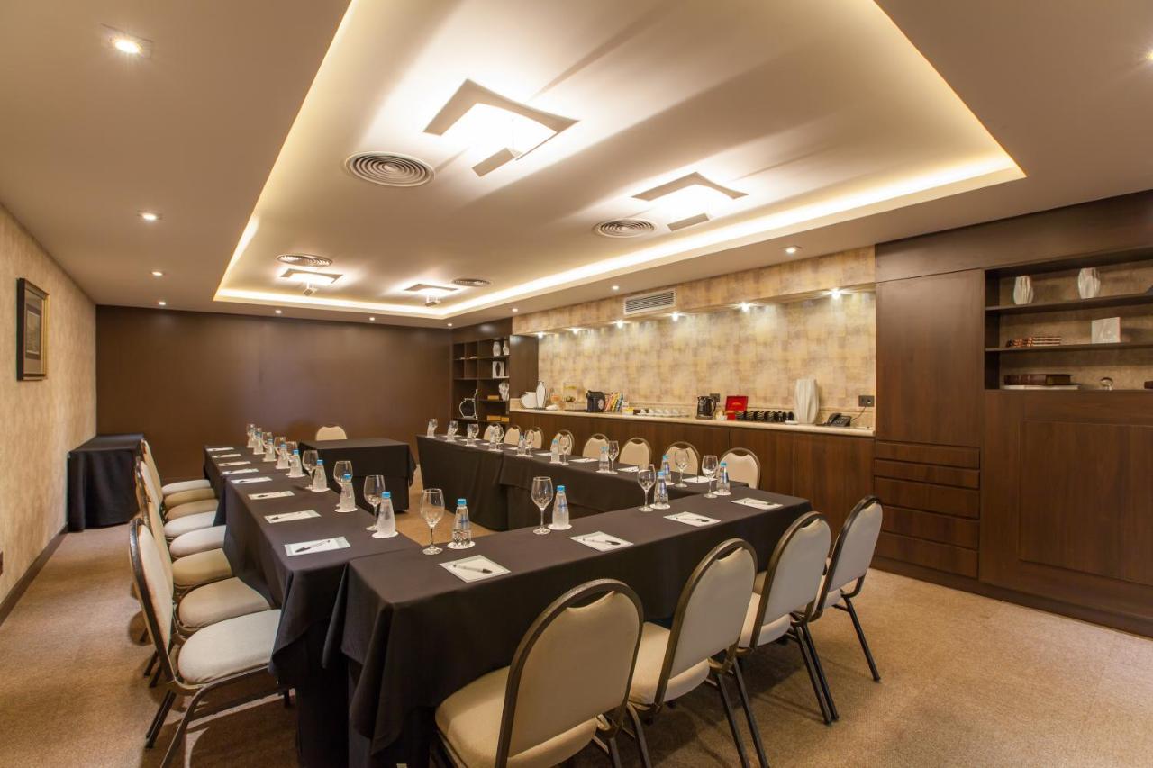 Parque Balneario Hotel Santos By Castelo Itaipava Kültér fotó Meeting room