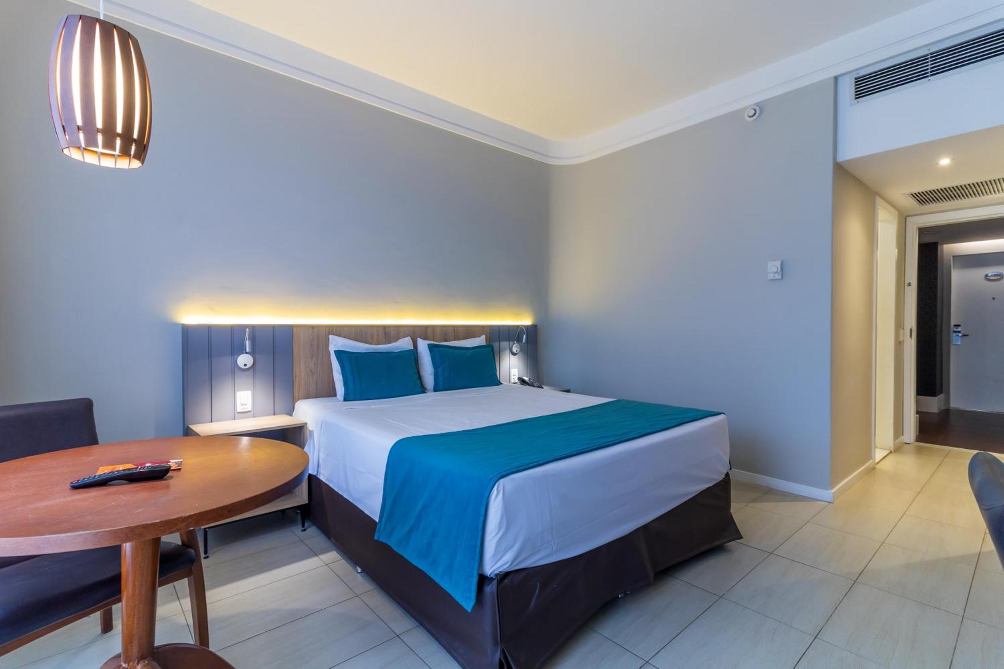 Parque Balneario Hotel Santos By Castelo Itaipava Kültér fotó A room at the hotel