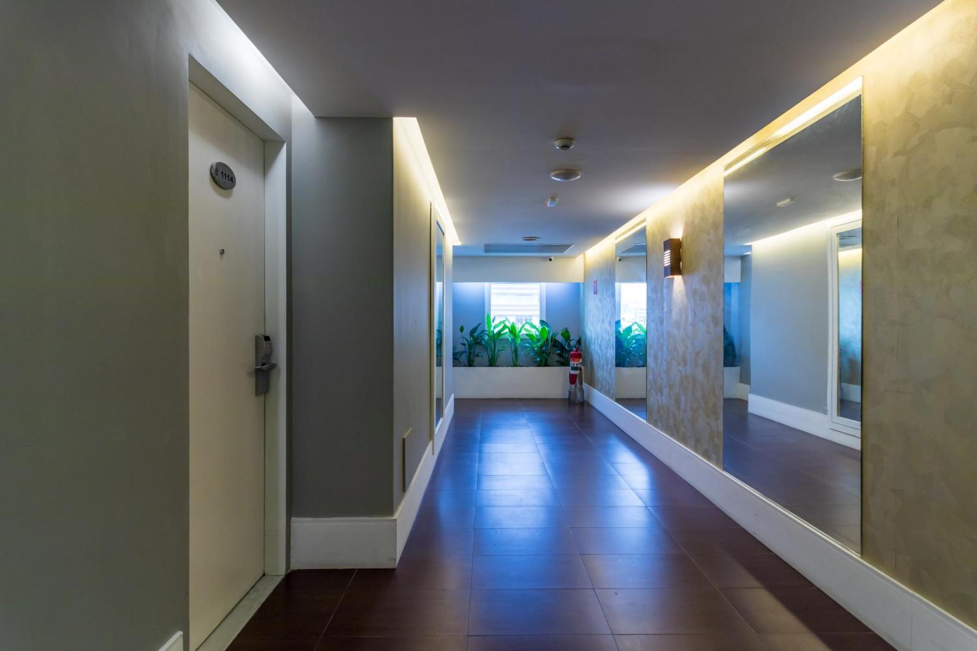 Parque Balneario Hotel Santos By Castelo Itaipava Kültér fotó A corridor in a hotel